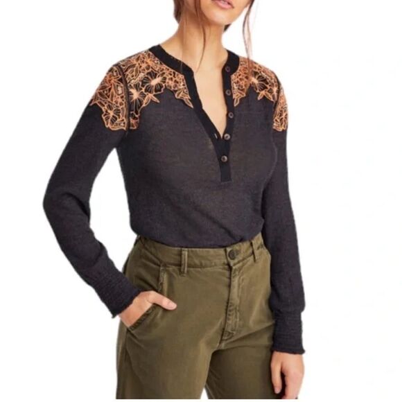 FREE PEOPLE Easy Breezy Black Henley Long Sleeve Button Thermal Top Sz Medium - Picture 7 of 7